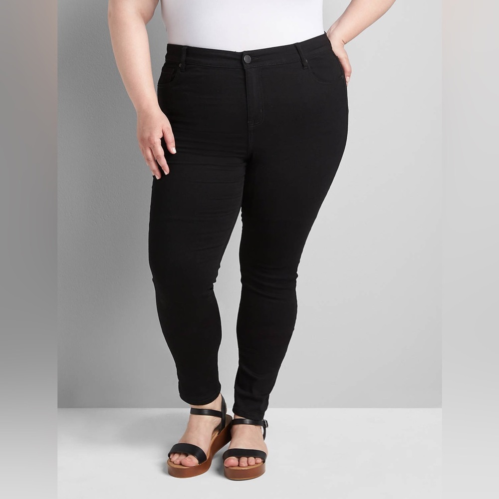 NWT Lane Bryant Straight Fit High-Rise Sateen Skinny Jean, Size 20, Black